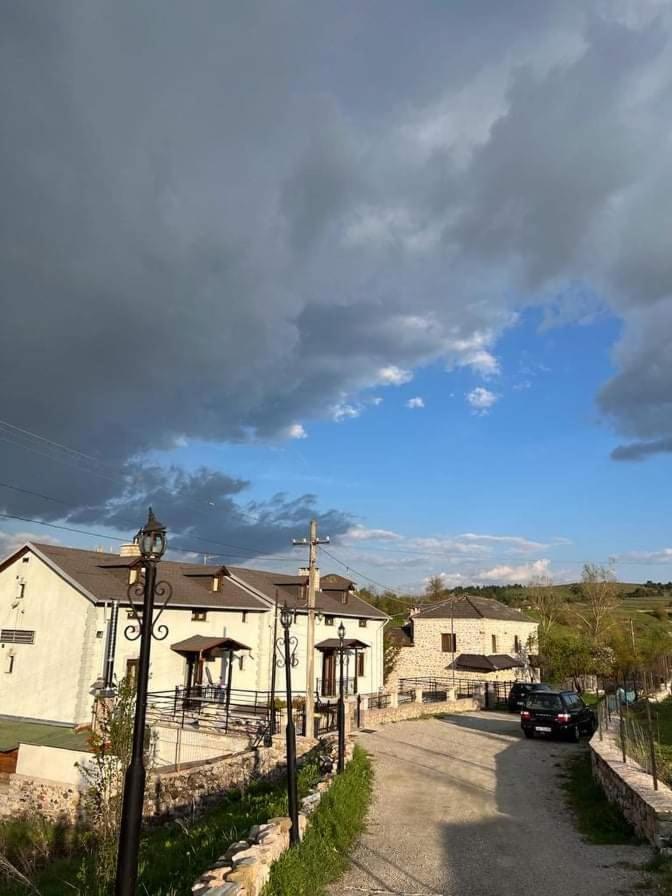 Vila Mata Voskopojë Exterior foto